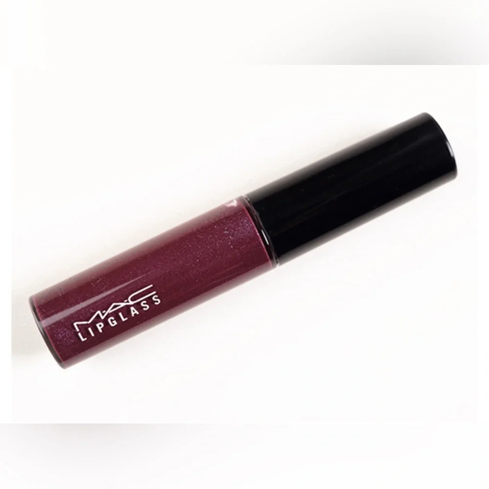 MAC FLIGHT OF FANCY LIPGLASS. LIMITED EDITION. NEW IN BOX.